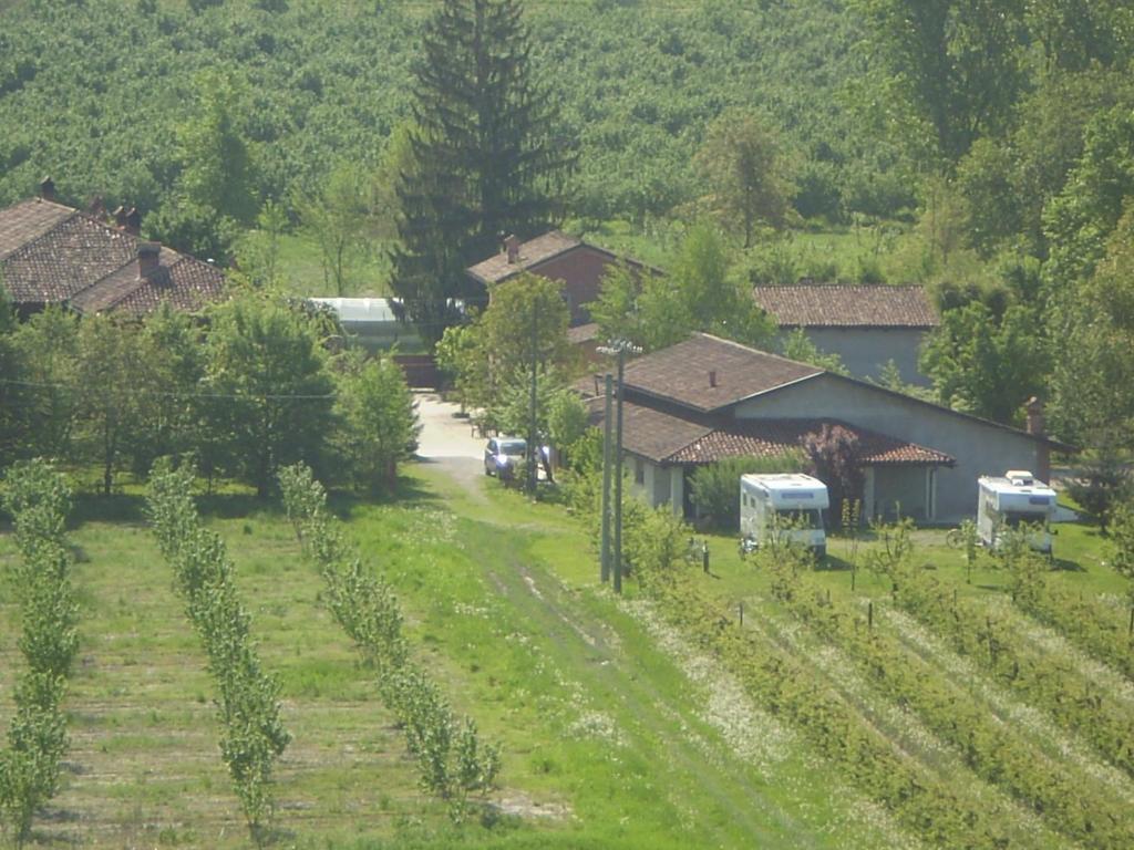 Cascina Ballarin La Morra Ngoại thất bức ảnh