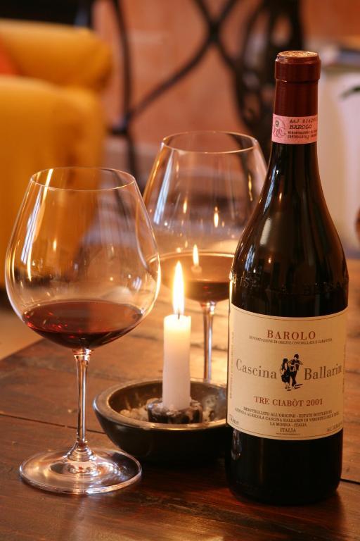 Cascina Ballarin La Morra Ngoại thất bức ảnh