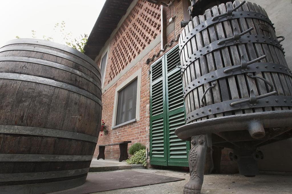 Cascina Ballarin La Morra Ngoại thất bức ảnh